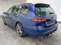 Pogled od pozadi levo