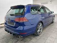 Pogled od pozadi desno