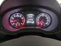 Pogled na kombinovani instrument