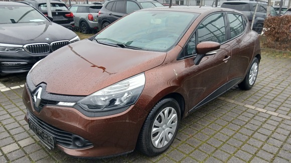 Widok z przodu po stronie lewej