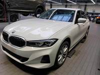 Pogled od napred levo