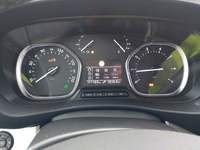 Pohled na přístrojovou desku