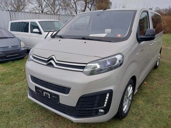 Náhled zpředu zleva