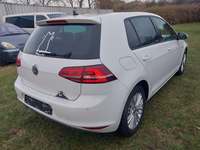 Pogled od pozadi desno