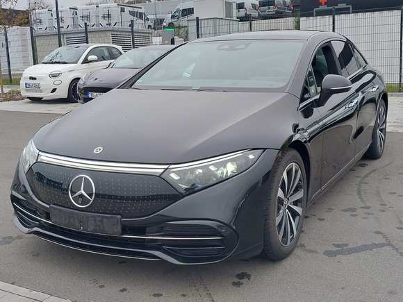 Pogled od napred levo