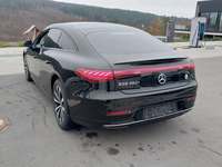 Pogled od pozadi levo