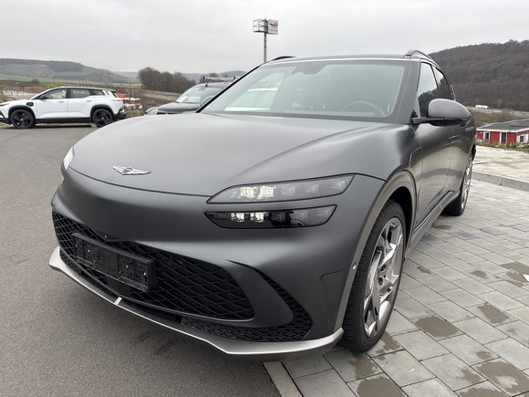 Pogled od napred levo