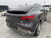 Pogled od pozadi desno