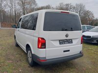 Pogled od pozadi levo