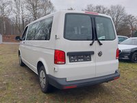 Pogled od pozadi levo