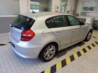 Vista trasera derecha