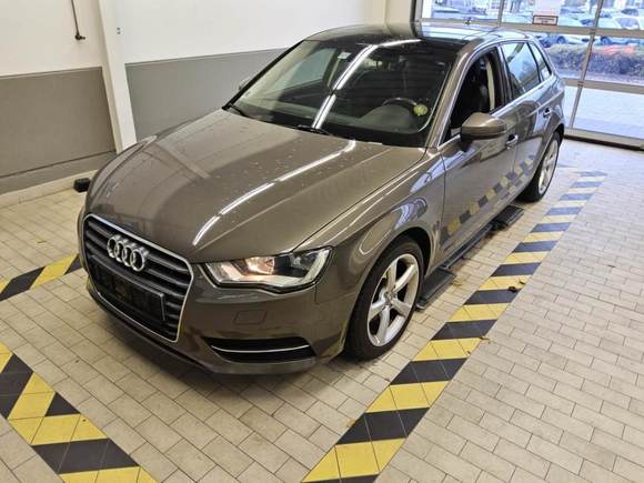 Vista delantera izquierda