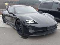 Pogled od napred  desno