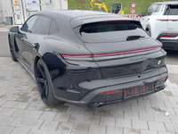 Pogled od pozadi levo