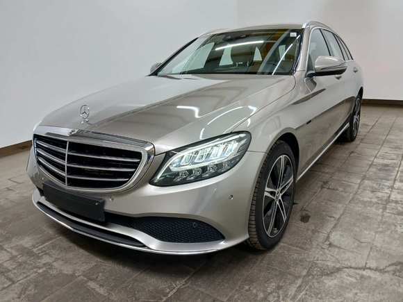 Pogled od napred levo