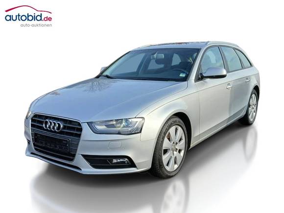 Skats no kreisās puses priekšā