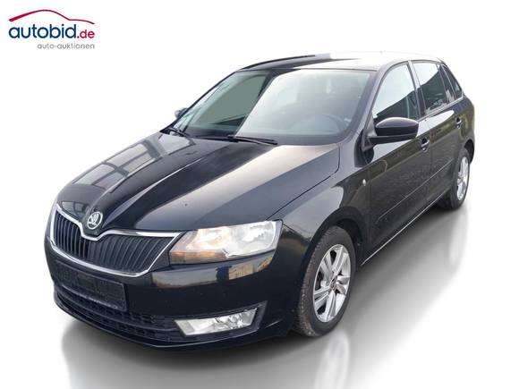 Skats no kreisās puses priekšā