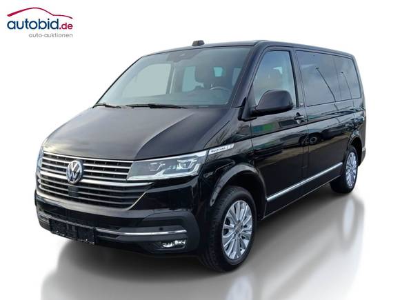 Skats no kreisās puses priekšā