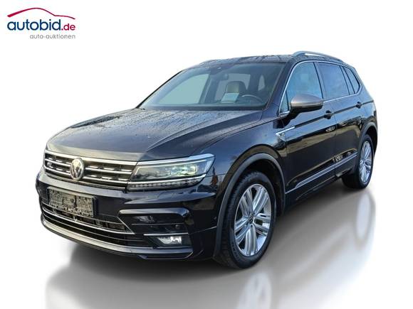 Skats no kreisās puses priekšā