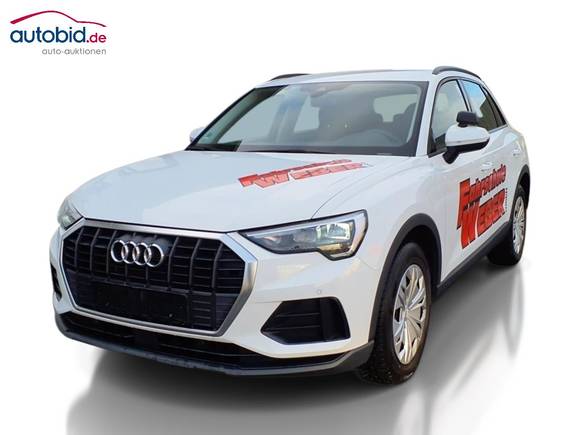 Skats no kreisās puses priekšā