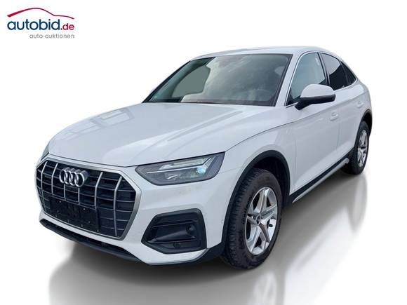 Skats no kreisās puses priekšā