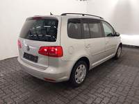 Pogled od pozadi desno