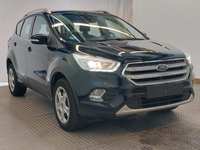 Pogled desno spredaj