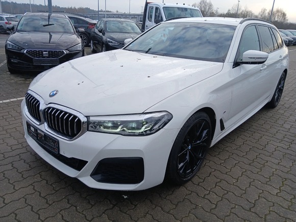 Pogled od napred levo