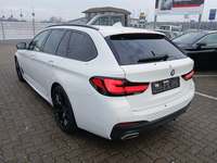 Pogled od pozadi levo