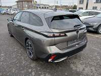 Pogled od pozadi levo