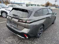 Pogled od pozadi desno