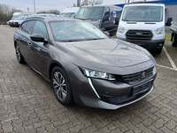 Pogled od napred  desno