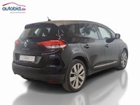 Pogled od pozadi desno