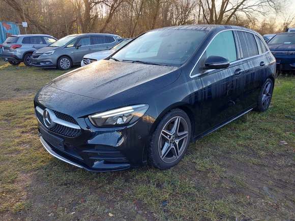 Pogled od napred levo