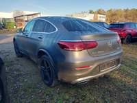 Pogled od pozadi levo