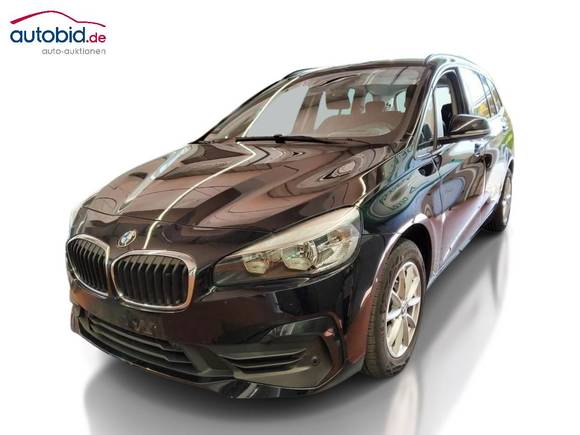 Pogled od napred levo