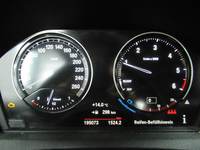 Pogled na kombinovani instrument