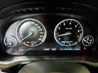 Pogled na kombinovani instrument