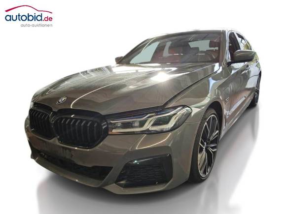 Pogled od napred levo