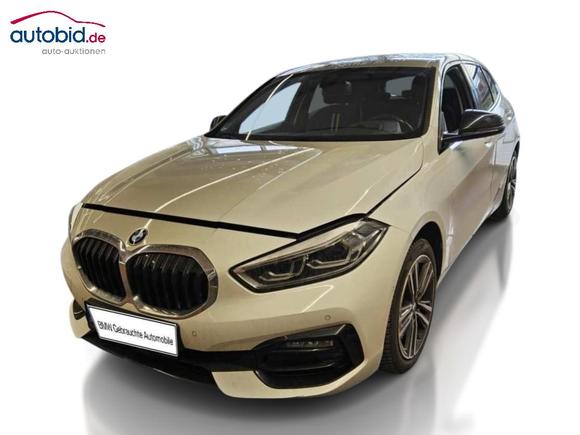 Pogled od napred levo