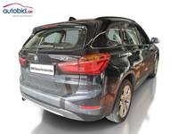 Pogled od pozadi desno