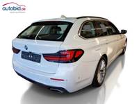 Pogled od pozadi desno