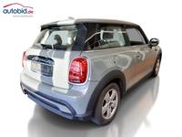 Pogled od pozadi desno