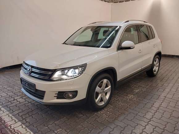 Pogled od napred levo