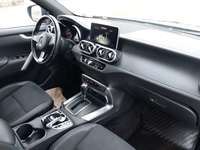 Вид на салон