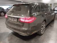 Вид сзади справа