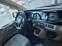 Вид на салон