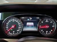 Вид на приборную панель