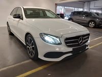 Вид спереди справа