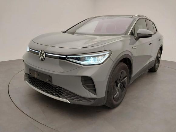 Вид спереди слева